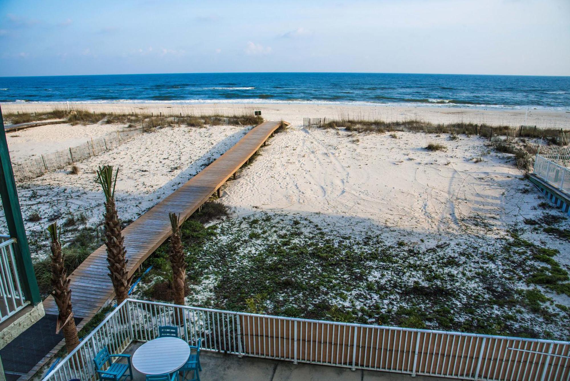 Beautiful 3 Bedroom Beachfront Condo กัลฟ์ชอร์ส ภายนอก รูปภาพ