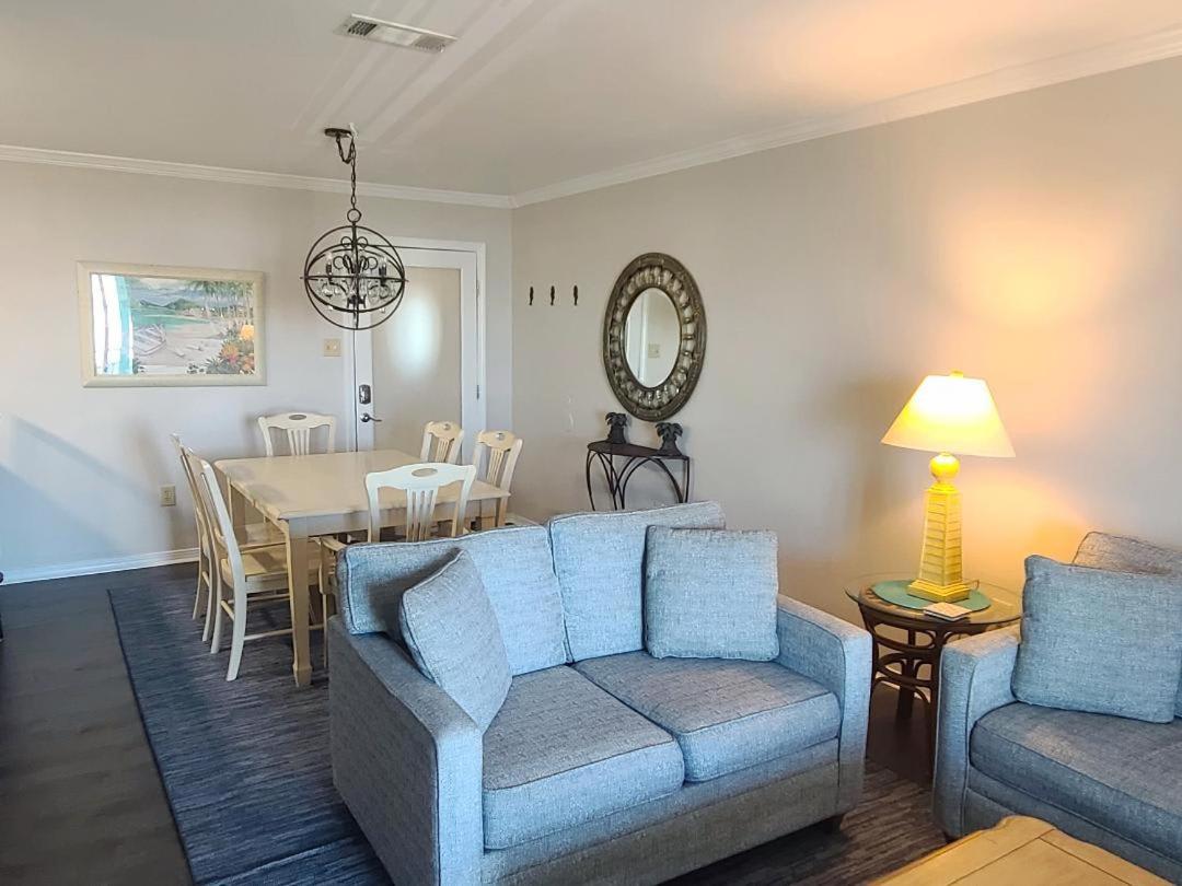 Beautiful 3 Bedroom Beachfront Condo กัลฟ์ชอร์ส ภายนอก รูปภาพ